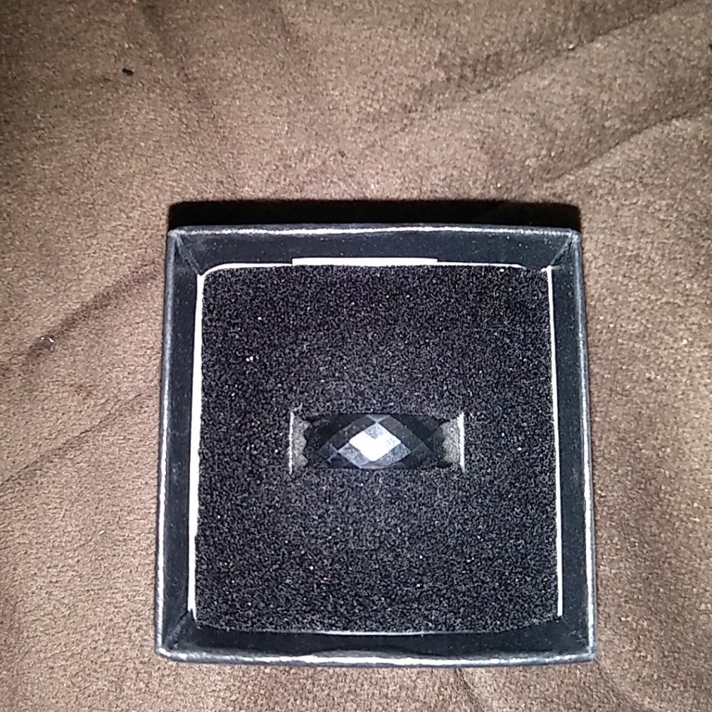 Very pretty mans ring